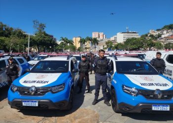 PM envia reforço de 16 policiais e viaturas a Volta Redonda