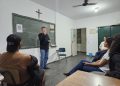 Aula do Pré-Vestibular Cidadão reúne música, história e debate sobre cidadania em Volta Redonda
