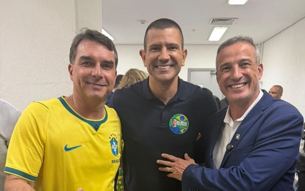 Dr. Rodrigo Furtado ultrapassa 80 mil seguidores com campanha e mobilização por Flávio Bolsonaro