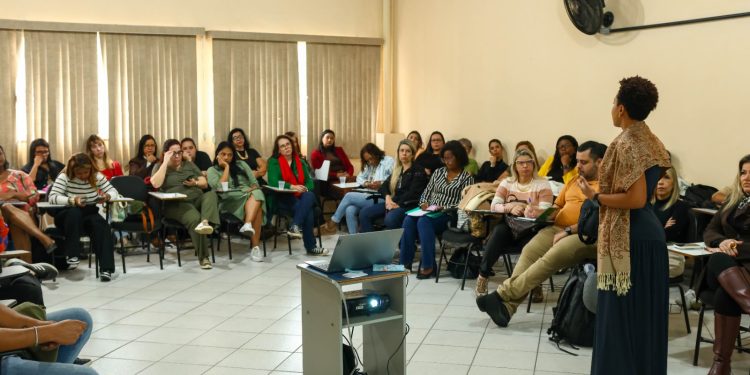 Barra do Piraí prepara equipes de saúde mental para atender vítimas de desastres climáticos