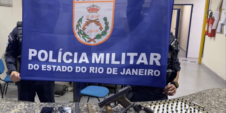 Três pessoas são detidas após troca de tiros em Mangaratiba