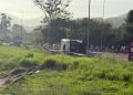Bombeiros retiram vítimas e trabalham para liberar BR-393