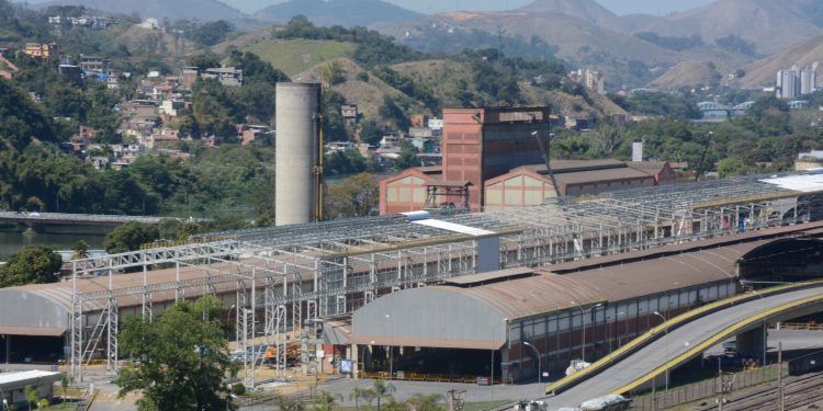ArcelorMittal abre 41 vagas de estágio na região