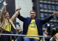Flávio supera Lula e leva decisão para o segundo turno