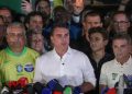 Flávio Bolsonaro diz que não reconhecerá resultado da eleição e promete pedir anulação