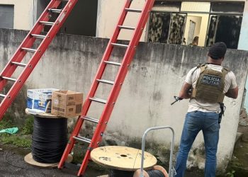 P2 estoura central clandestina de internet em Volta Redonda